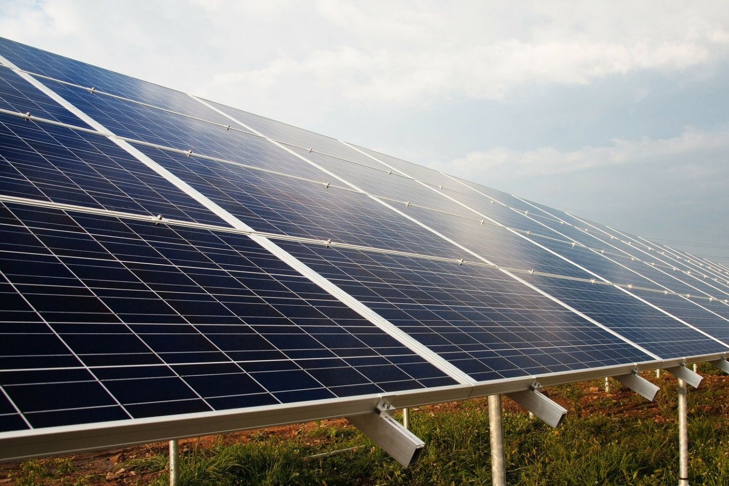 PADCON geht Partnerschaft mit deutschem Solarspezialisten ein